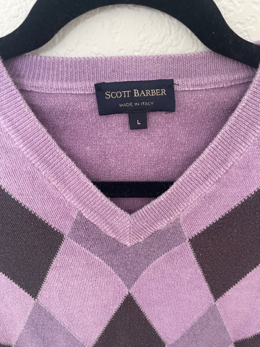 Scott Barber Men's Lavender Argyle V-Neck Sweater - Picture 2 of 3